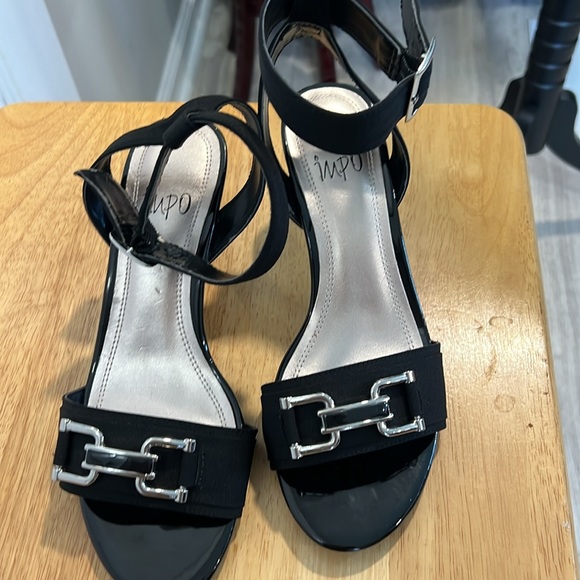 IMPO size 7.5 kitten heels with black ankle strap great used condition - Picture 3 of 8